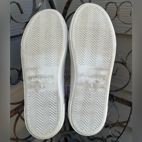 J/SLIDES NYC Women's Floral Sneakers - Picture 7 of 8